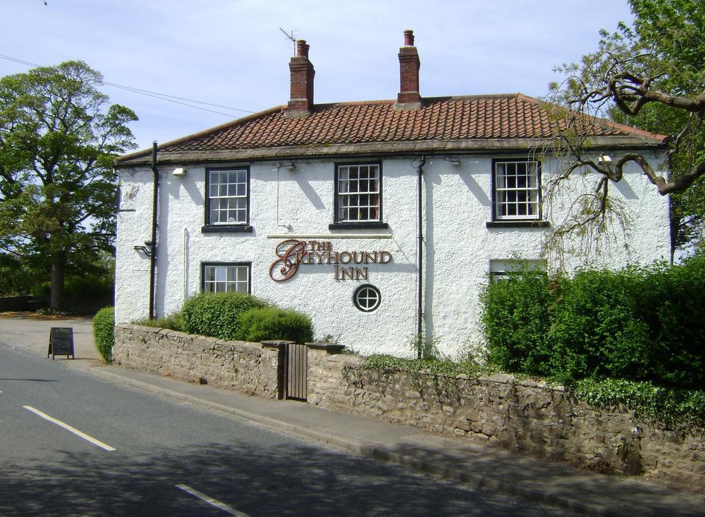The Greyhound Inn Bedale Exterior photo