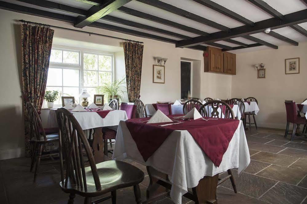The Greyhound Inn Bedale Exterior photo